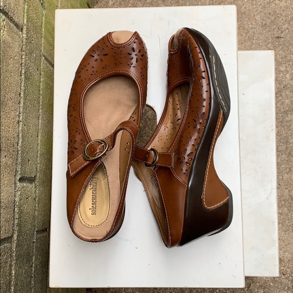 Brown MaryJane slides sz9